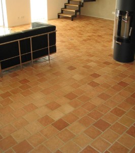Carrelage en terre cuite pour salon